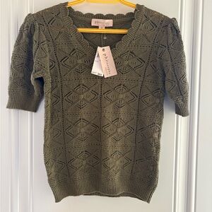 Philosophy Olive Green Diamond Eyelet V-Neck Knit Top in Size Small